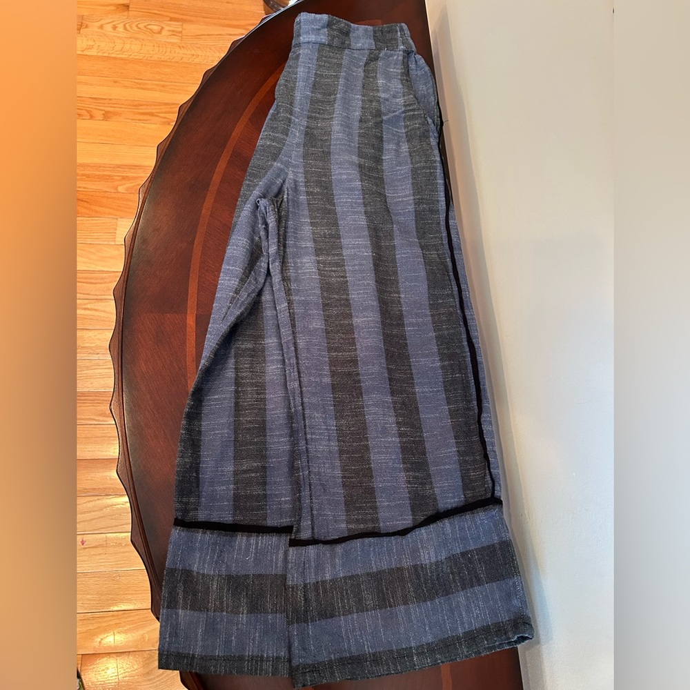 Angie 100% Cotton Blue and Grey Striped Wide Leg Capri Pants